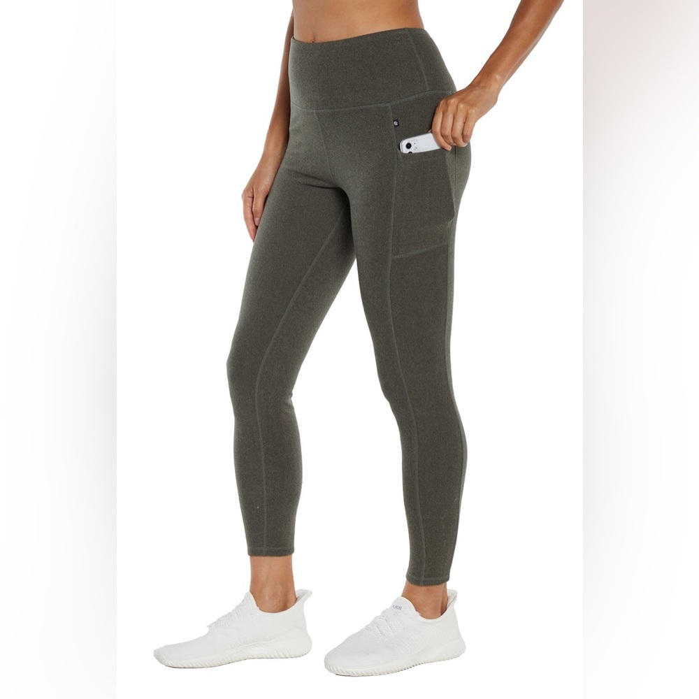 NWT Marika Women’s Rosin Green Leggings, Size XL extra large 25” ankle legging